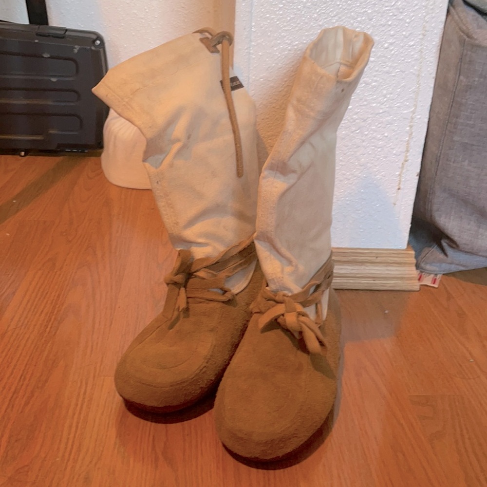 Steger mukluks